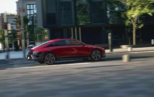 Hyundai - New IONIQ 6