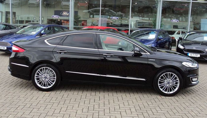 All-New Ford Mondeo Hybrid side view