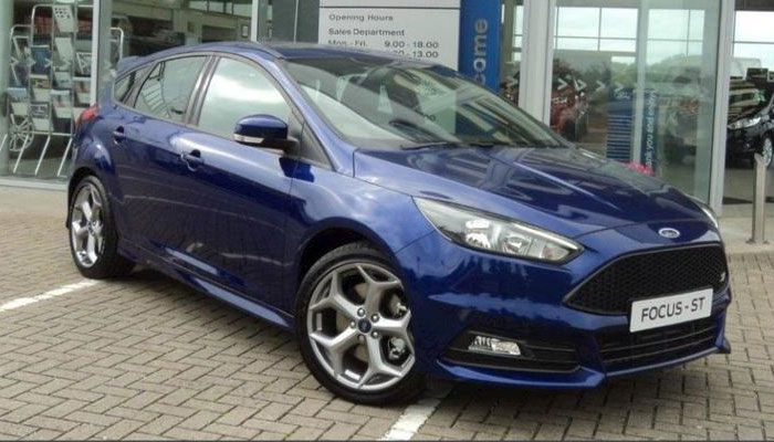 Ford Focus ST2 Sales Manager Review